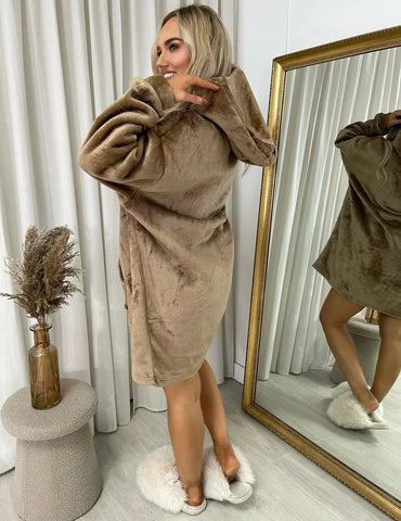 Hooded Oversized Blanket Teddy Sherpa Fleece Fur Cape Warm Slanket Poncho One Size